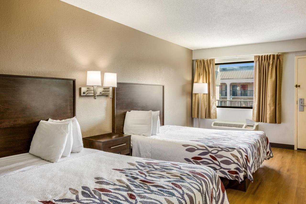 Red Roof Inn Fayetteville I-95 Екстер'єр фото